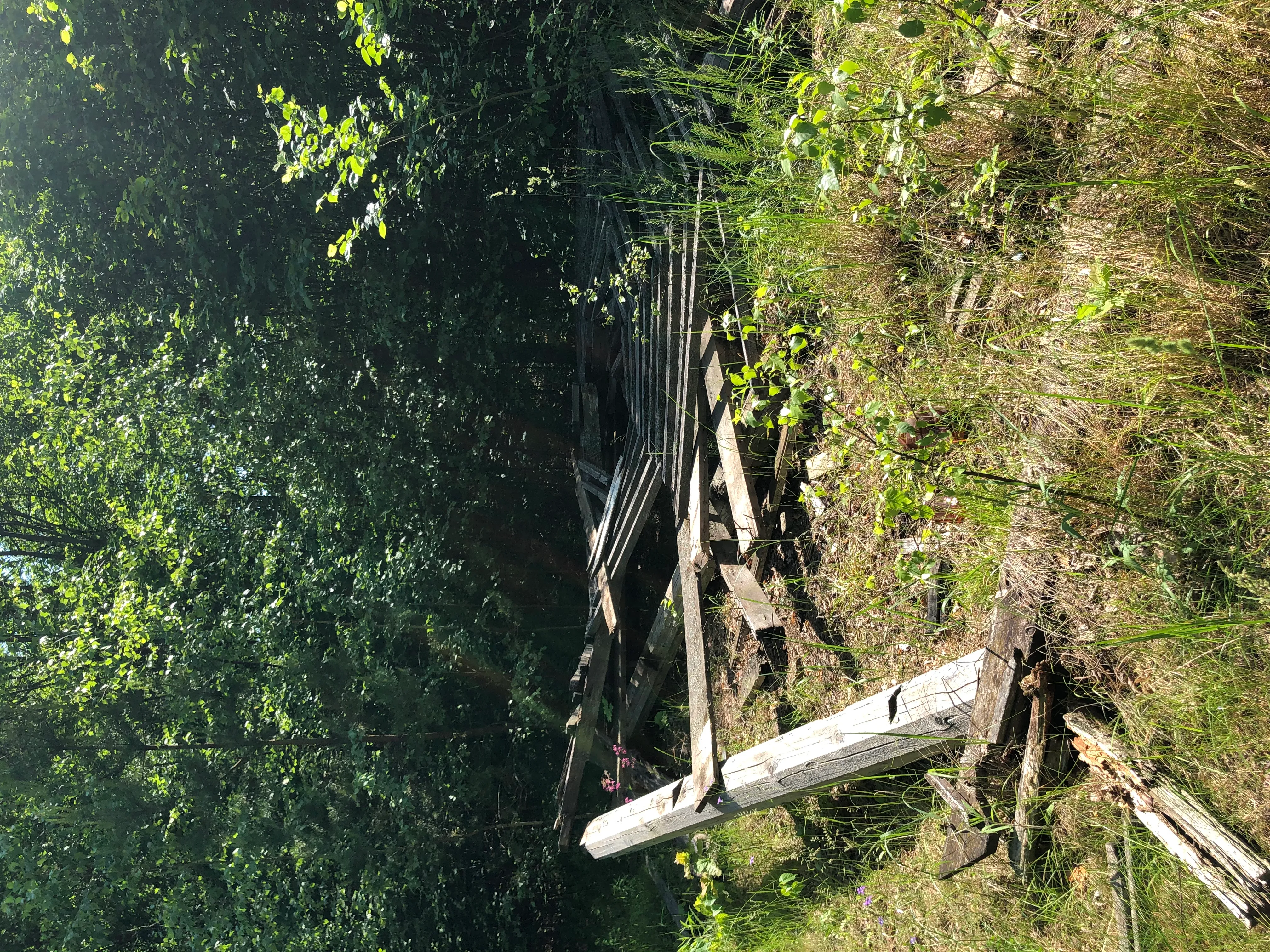 Недвижимое имущество, продается единым лотом, расположенное по адресу: Московская обл., Серпуховский р-н