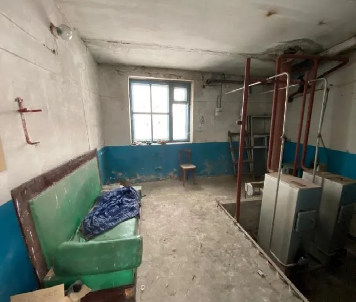 Помещения в нежилом здании гаража с пристроем Пл. 254.1 кв. м. Местоположение: Россия, Курганская обл., Далматовский район, г. Далматово, ул. Советская, 290 